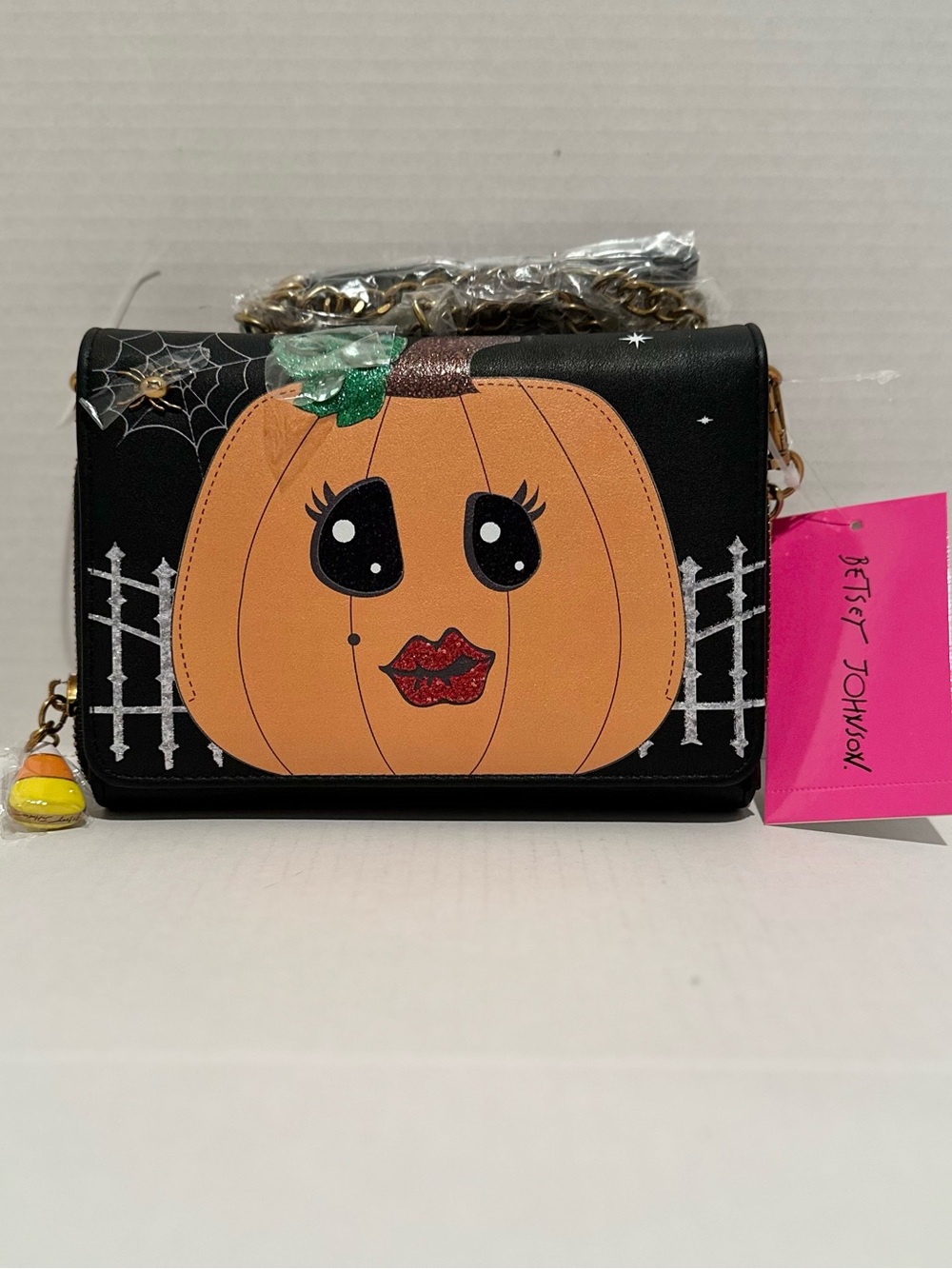 Betsey Johnson NWT Gourdgous Pumpkin Wallet Crossbody